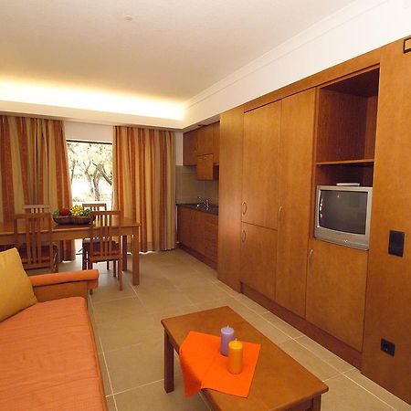 Apartamentos Alvaflor Quarteira Extérieur photo